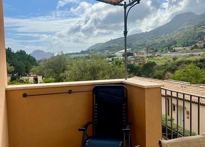 Seaside Pool Aparthotel 4*