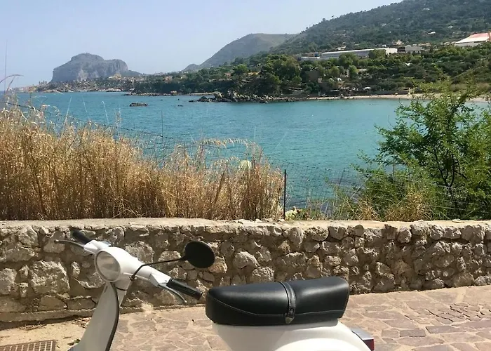 Seaside Pool Aparthotel Cefalù