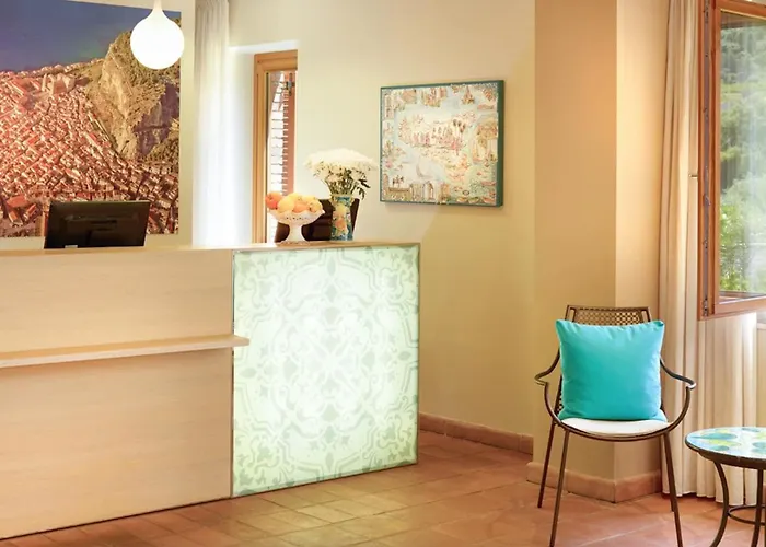 Seaside Pool 4* Cefalù