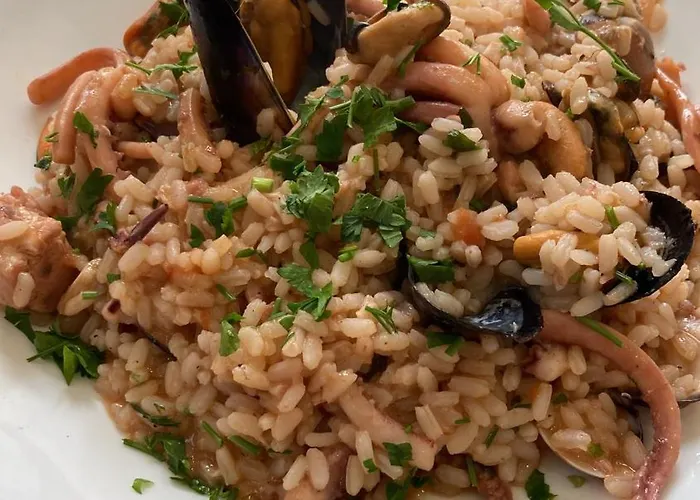 Seaside Pool Aparthotel