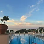 Seaside Pool Cefalù