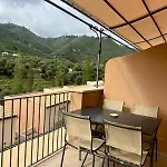 Lejlighedshotel Seaside Pool 4*
