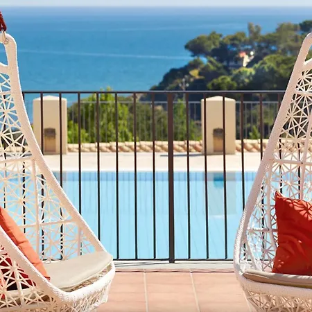 Seaside Pool Lejlighedshotel Cefalù