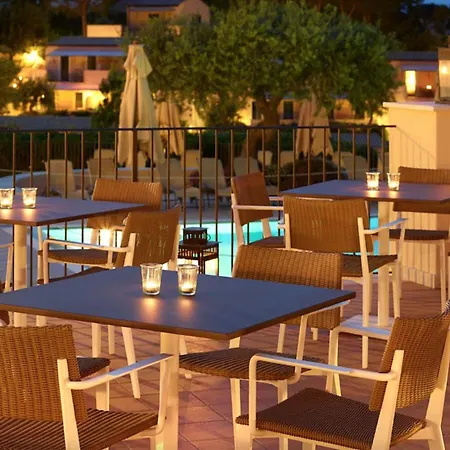 Gli Aranceti 858 4* Cefalù