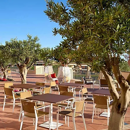 Gli Aranceti 858 Aparthotel