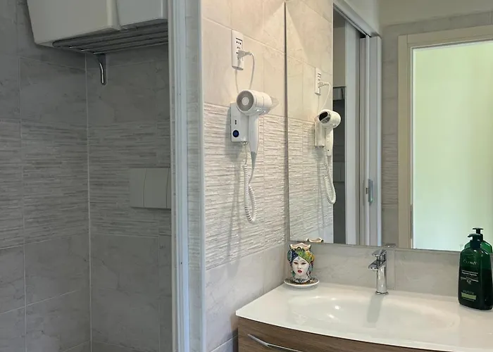 Seaside Pool 4* Cefalú