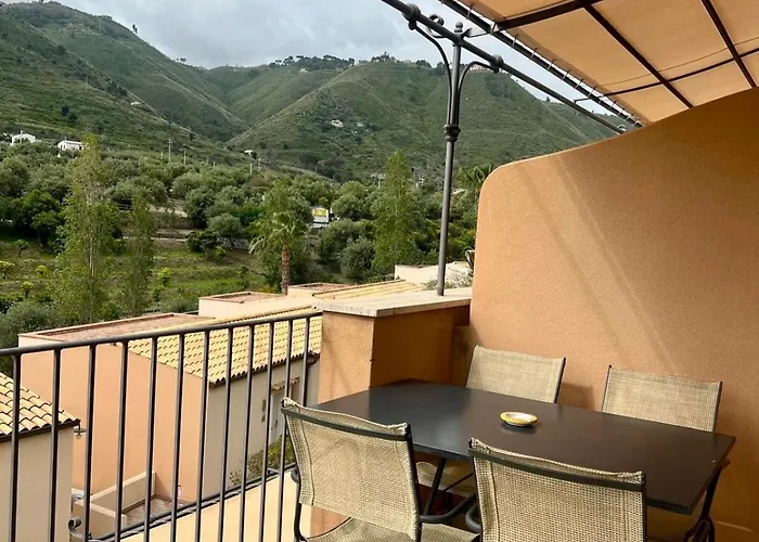 Aparthotel Seaside Pool 4*