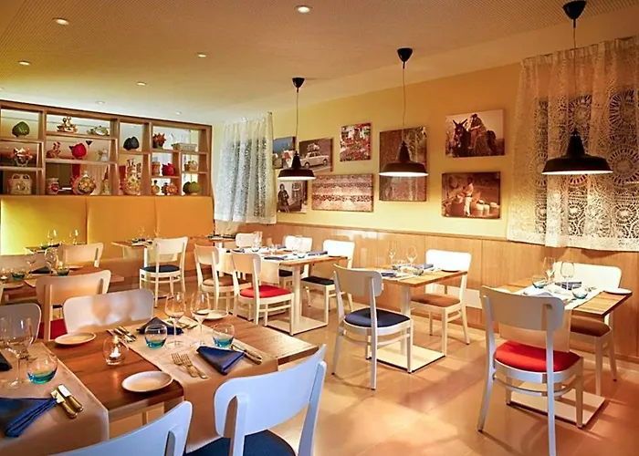 Seaside Pool Apartahotel 4*